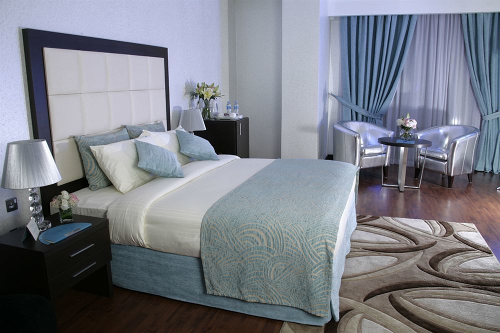 Gokulam Park Hotel