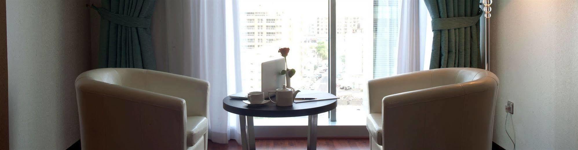 Hotel Gokulam Park 3*