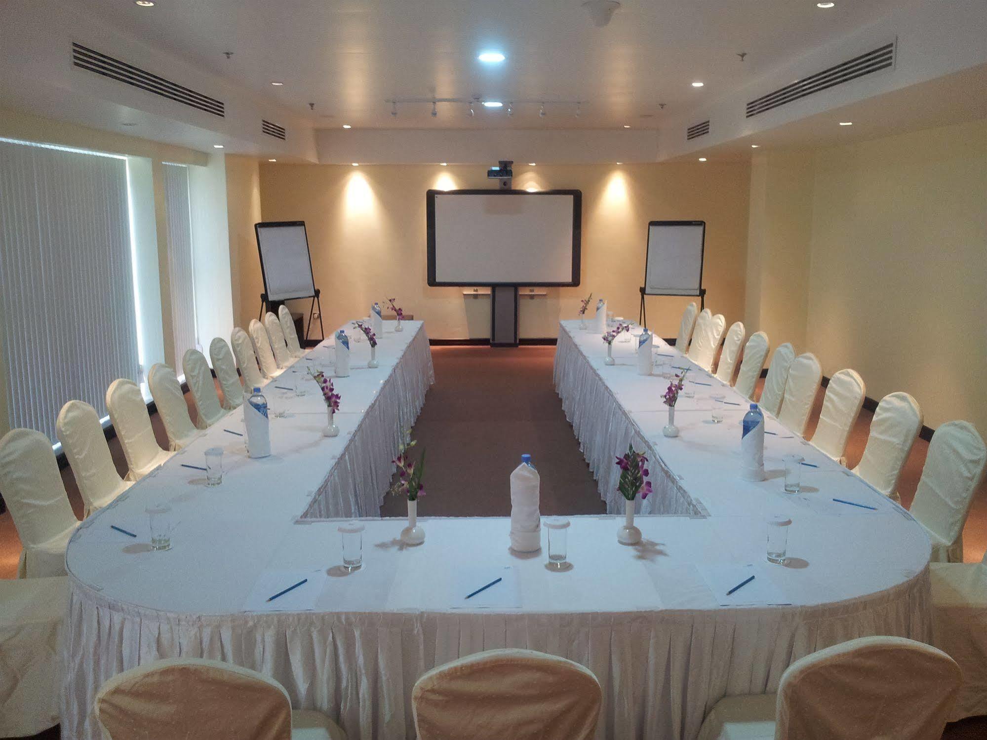 Gokulam Park Hotel